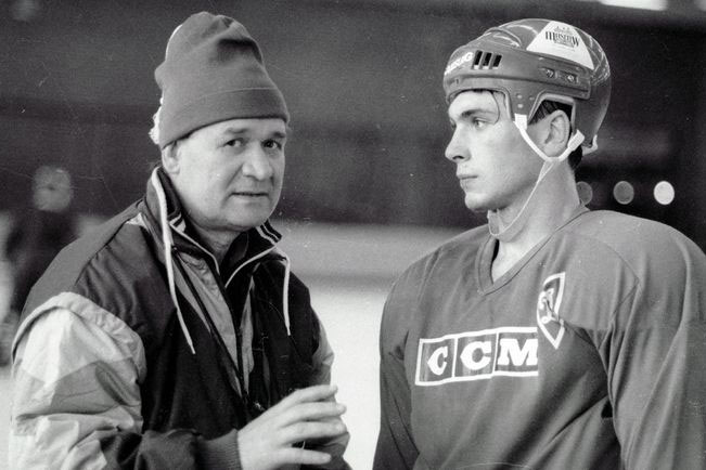 Владимир Юрзинов: «В советском хоккее у каждого клубного тренера было задание подготовить молодых игроков и сборников»
