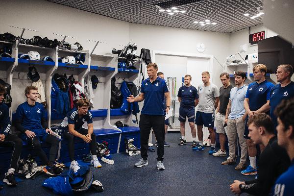 Александр Пашков: «Сейчас по всей хоккейной России должны греметь молодежные лагеря, а не допинг в Уфе»